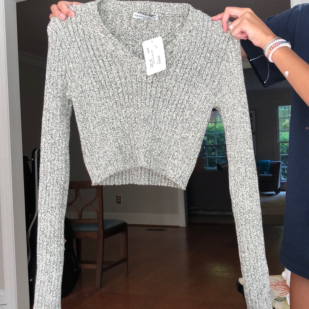 Brand new crop sweater for fall and winter.